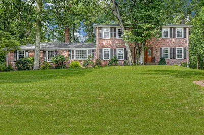 56 Indian Hill Rd 1