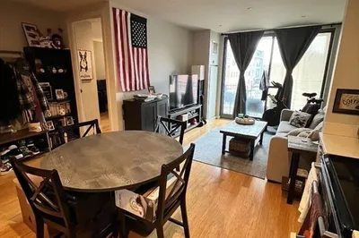 691 Massachusetts Ave #302