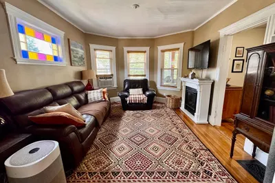 88 Yorktown St #2