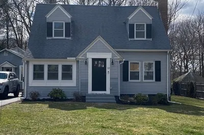 12 Commonwealth Ave #12 1