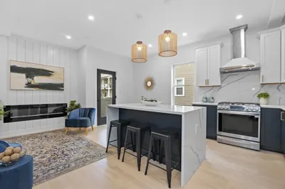 326 Main St #1