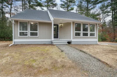 46 Pleasant St 1