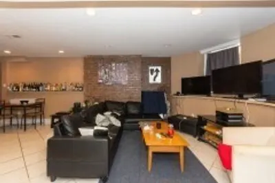 8 St. Lukes Rd #B 1