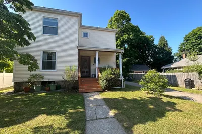 55 Cushing Ave #1