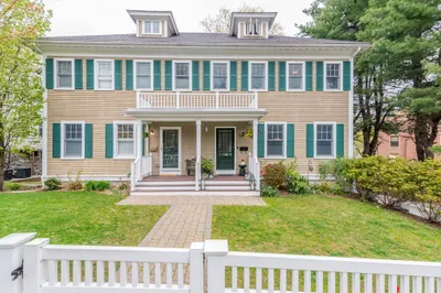 7 Wollaston Avenue #1 1