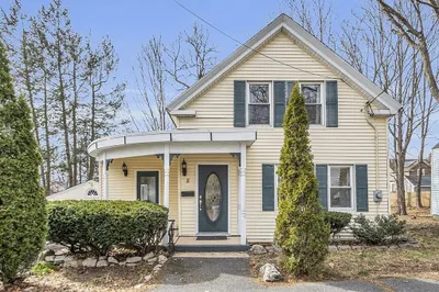 8 Nashua St