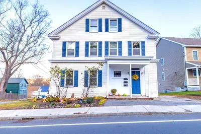 372 Salem St 1