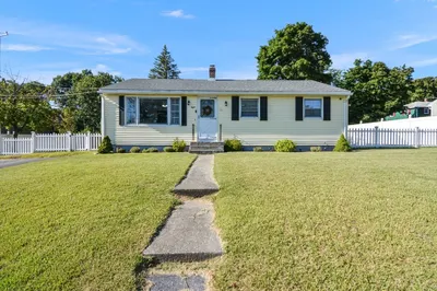 8 Dartmouth St