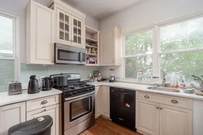 44 Mozart St #1