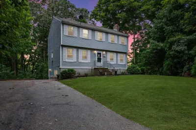 15 Upland Road