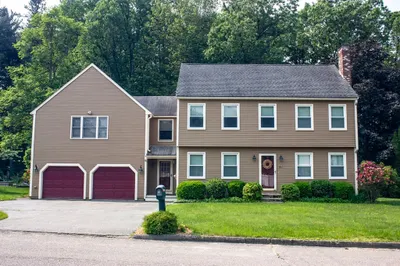 61 Bernice Ave 1