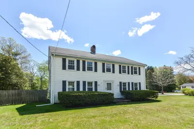 125 Kelley Boulevard 1