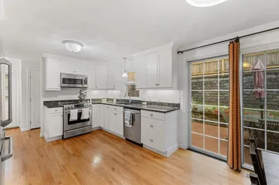 130 College Farm Rd 1