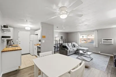 50 Juniper Rd #A5