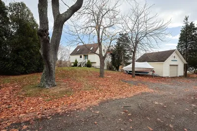 21 Shore Hill Rd 1
