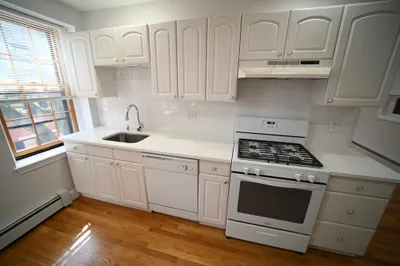 9 Winchester St #5