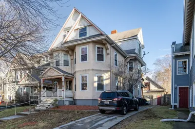 95 College Ave