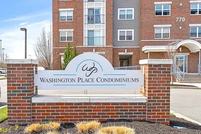 770 Washington Ave #406