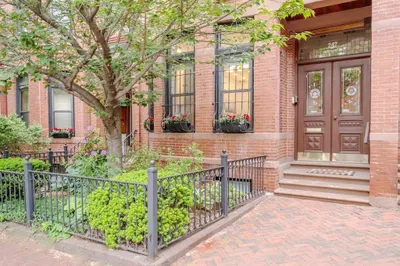 247 W Newton St #247 1