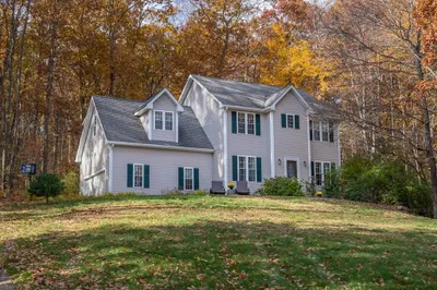 86 Jolicoeur Ave