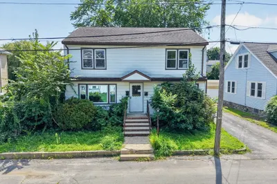 16 Taylor St