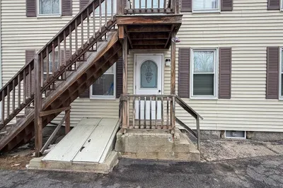 10 Gerald Ct #2