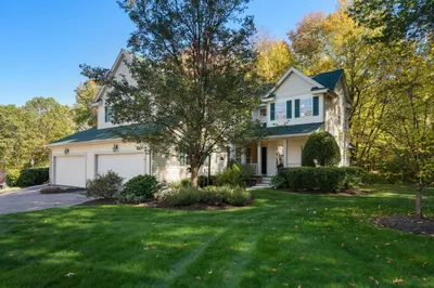 54 Village Cir #54 1