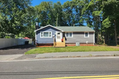 192 Hovenden Ave