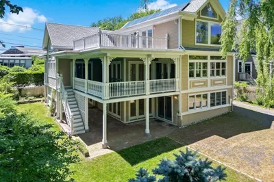 174 Willow Rd 1