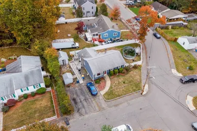 1 Clark Cir