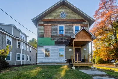 86-88 Conway St 1