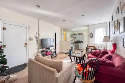 12 Glenville Ave #1 1