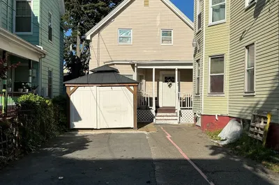 20 Moulton St 1
