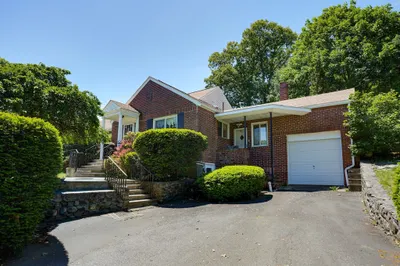 262 Clifton St 1