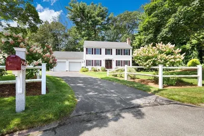 44 Winterberry Ln 1