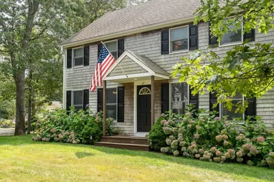 27 Leslie's Ln 1