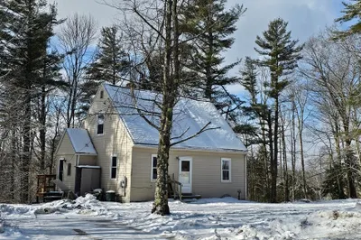 749 Old North Road 1