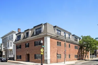 191-193 Bunker Hill St #102