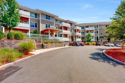 2 Inwood Drive #2001 1