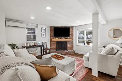 22 Chilton St #1