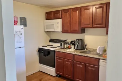 1039 Commonwealth Ave #18 1