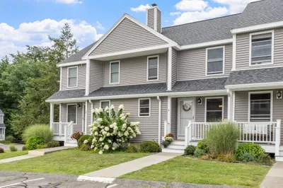 4 Sycamore Dr #4 1