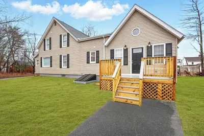 230 Sykes St 1