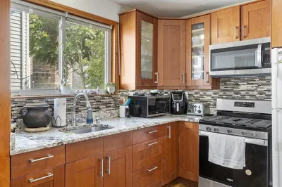 483 Broadway #1