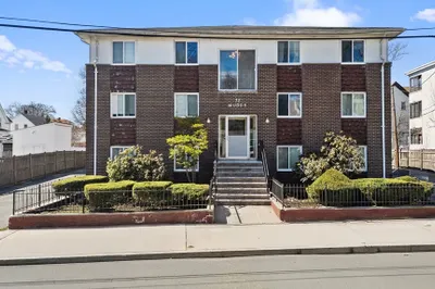 70 Mudge St #23