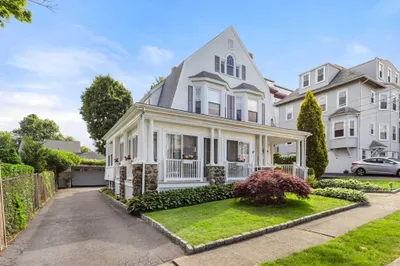 9 Peirce Rd