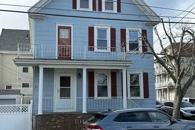 178 Thompson St