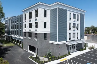 21 Totman Street #203 1
