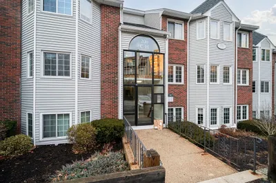 206 Tall Oaks Dr #D 1