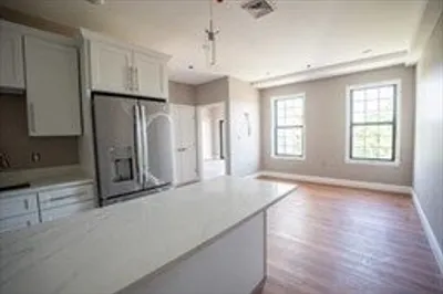 13 Nahant Street #2E 1